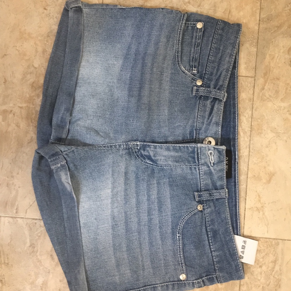 Brand new never worn Dkny jeans shorts